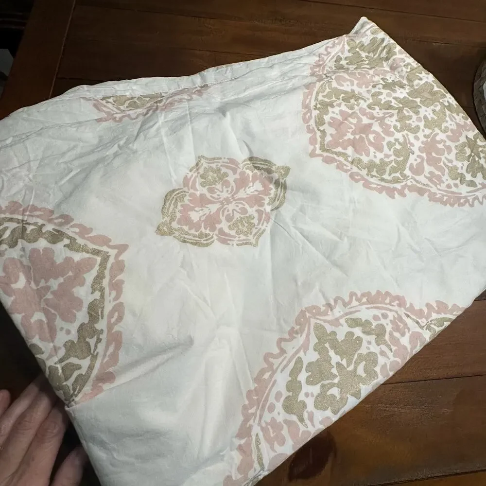 Pottery Barn Dorm Gold Pink Medallion Duvet Cover Twin